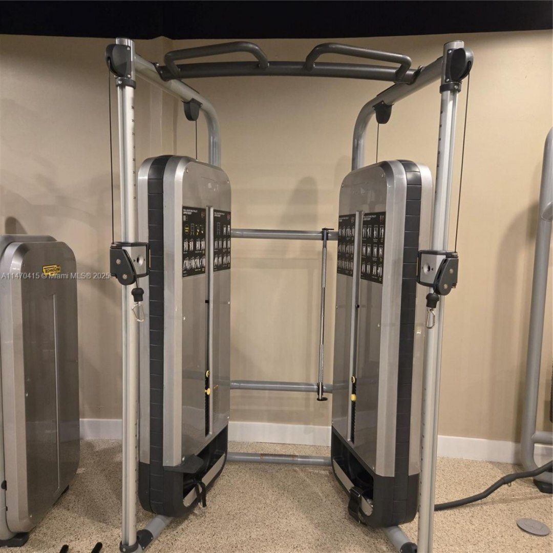 5445 Collins Ave, Unit 528, Miami Beach, FL 33140 Photo