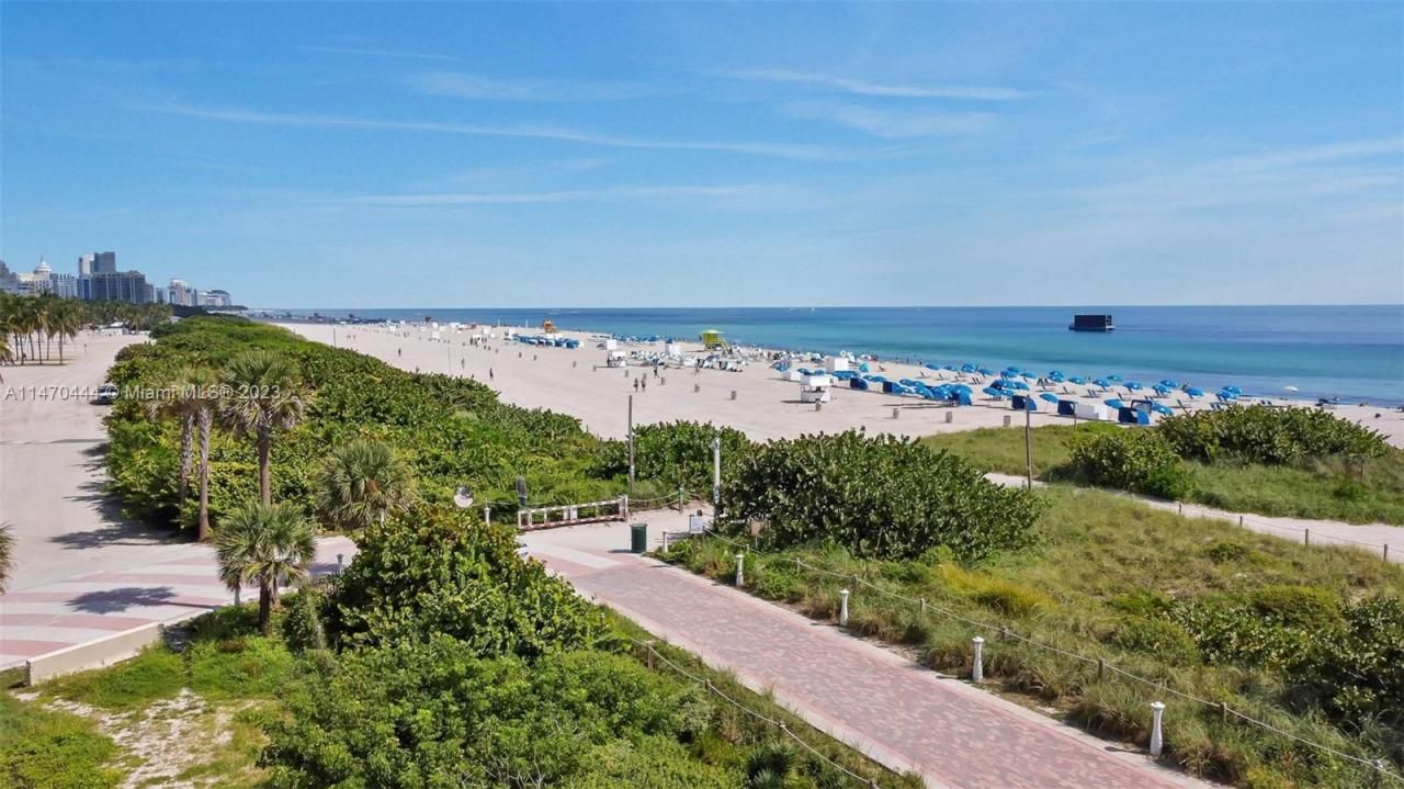 465 Ocean Dr, Unit 804, Miami Beach, FL 33139 Photo