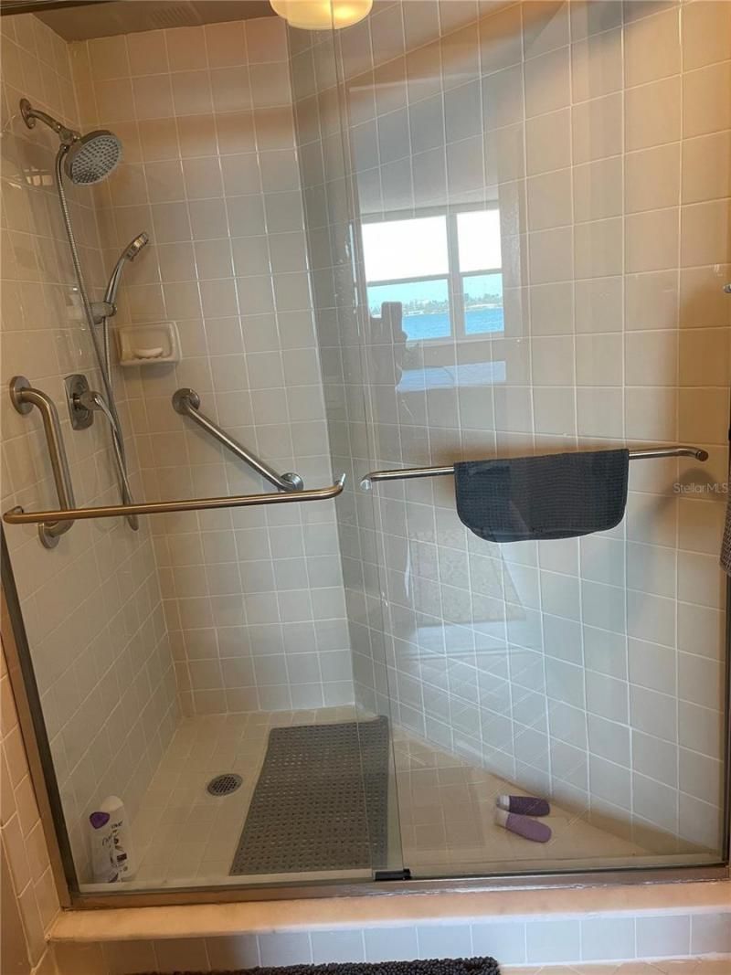 6211 Sun Boulevard, Unit 306, Saint Petersburg, FL 33715 Photo