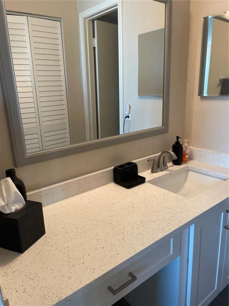 6211 Sun Boulevard, Unit 306, Saint Petersburg, FL 33715 Photo