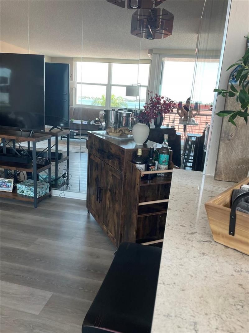 6211 Sun Boulevard, Unit 306, Saint Petersburg, FL 33715 Photo