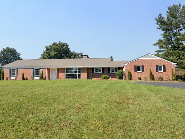 903 Edgewater Avenue, Dayton, TN 37321