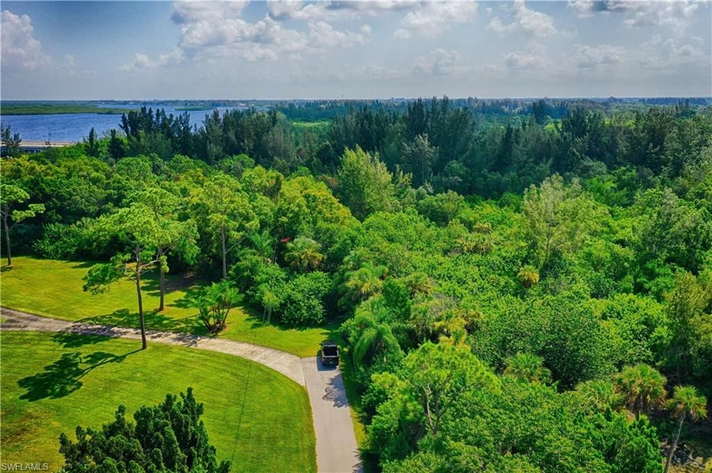 26082 Shore Dr, Punta Gorda, FL 33950 Photo