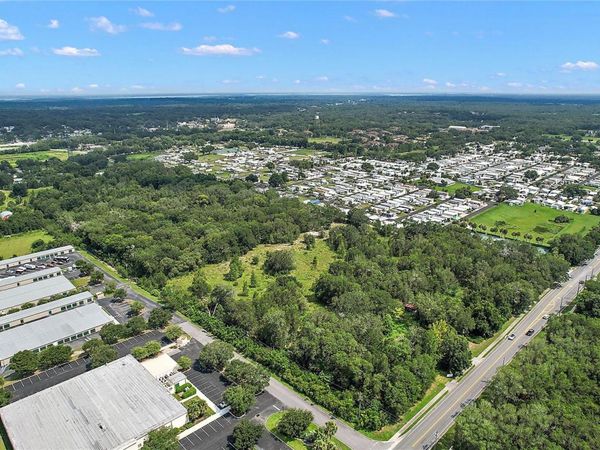 451 ROLLING ACRES ROAD, LADY LAKE, FL 32159