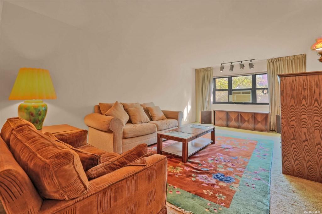 138-25 31 Drive, Unit 2E, Flushing, NY 11354 Main Photo