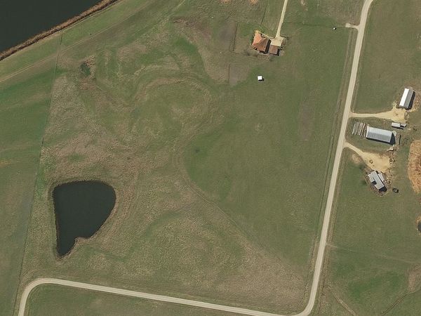 600 County Rd 405, Taylor, TX 76574