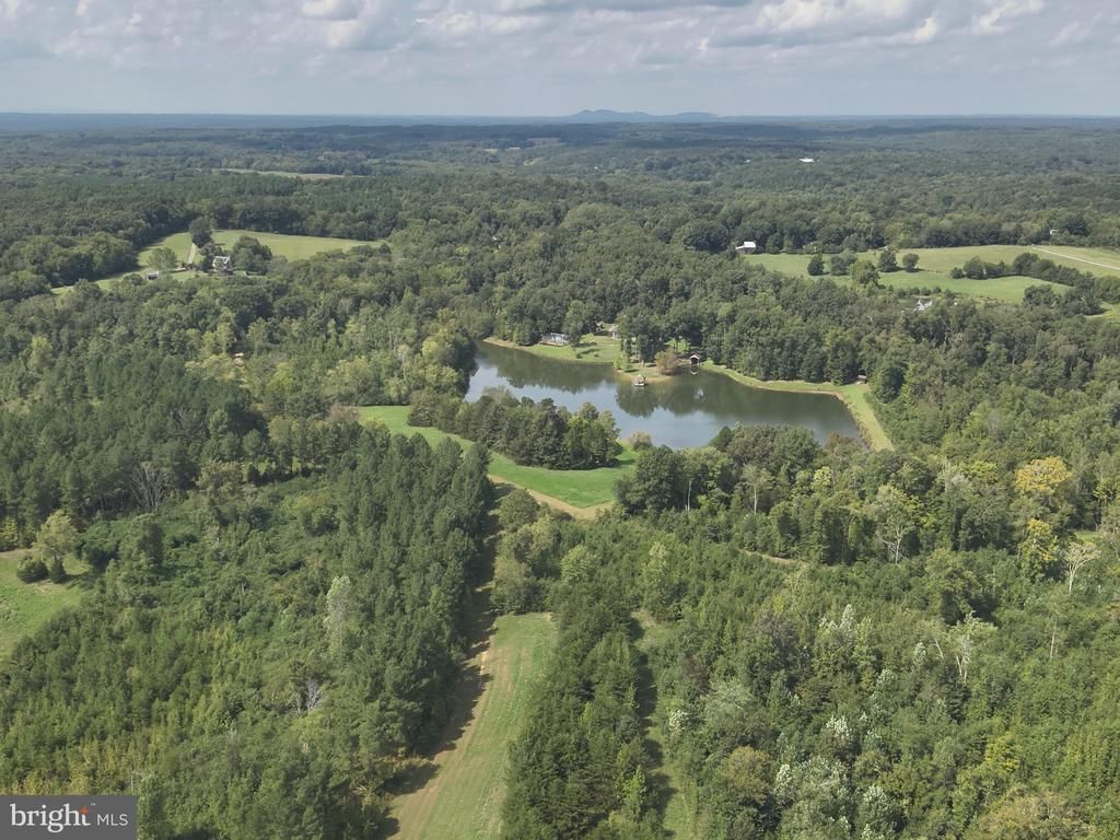 230 Kelly Lane, Farmville, VA 23901 Main Photo