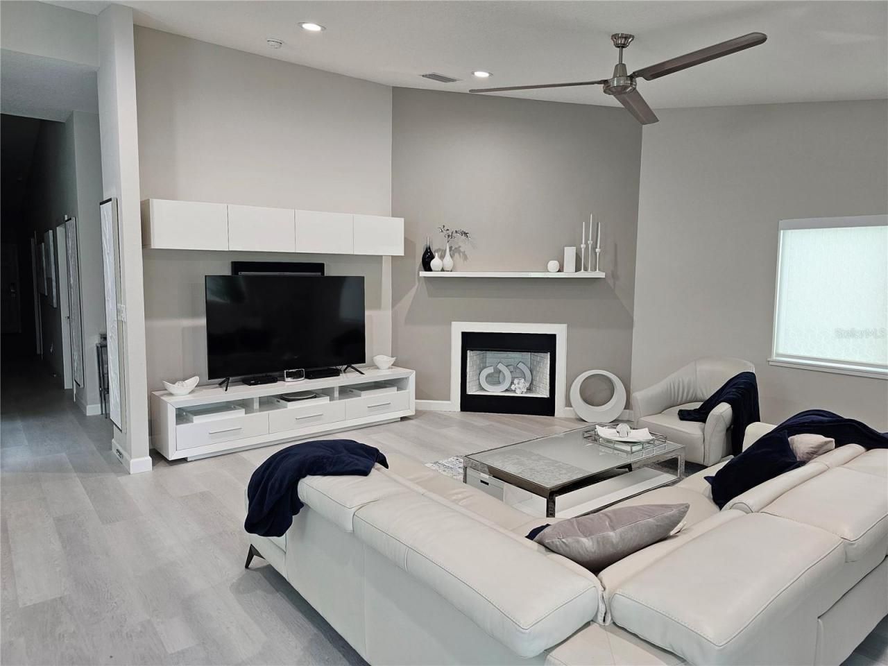 3503 Avenida Madera, Unit B, Bradenton, FL 34210 Photo