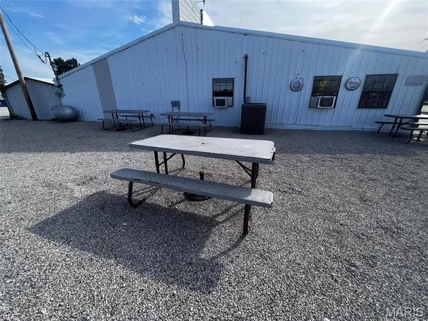 1324 W Saint Joseph Street, Perryville, MO 63775