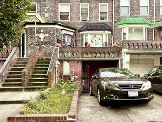 67-36 Austin Street Forest Hills, NY 11375