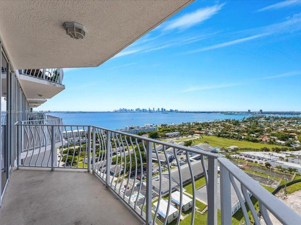 7601 E Treasure Dr, Unit 2311, North Bay Village, FL 33141