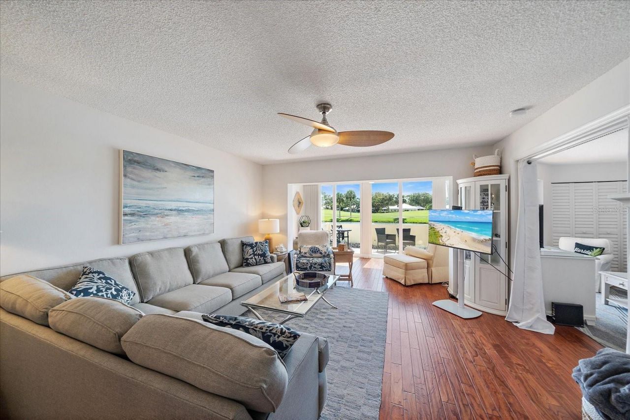 425 Cerromar Terrace, Unit 359, Venice, FL 34293 Photo