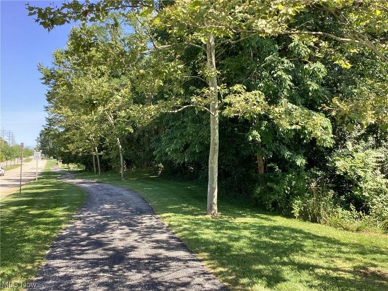 Som Center Road, Mayfield Village, OH 44143 Photo 14