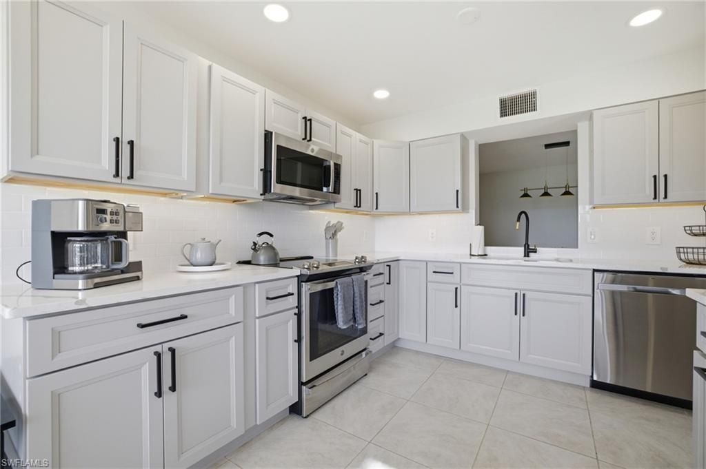 12521 Kelly Sands Way, Unit 34, Fort Myers, FL 33908 Photo
