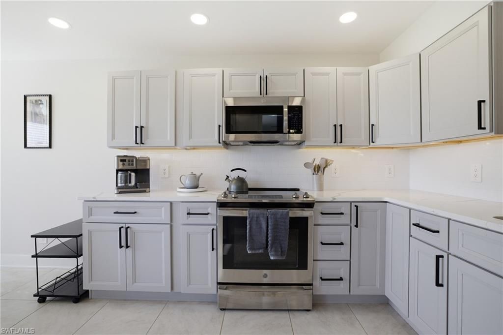 12521 Kelly Sands Way, Unit 34, Fort Myers, FL 33908 Photo