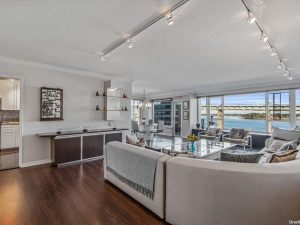 166-25 Powells Cove Blvd, Unit 7H, Beechhurst, NY 11357