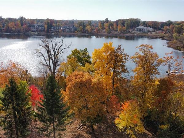 2717 TURTLE SHORES Drive, Bloomfield Twp, MI 48302