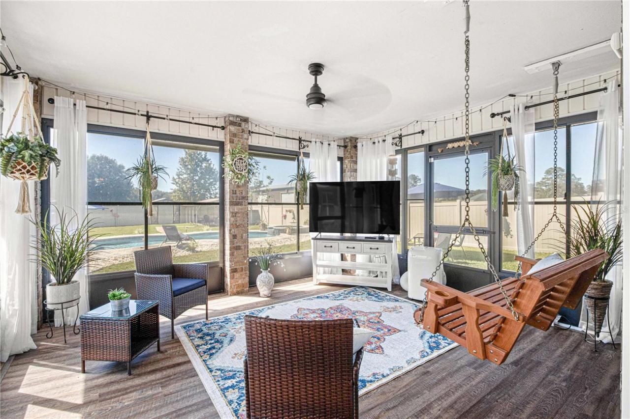 282 SW Breezy Drive, Lake City, FL 32025 Photo