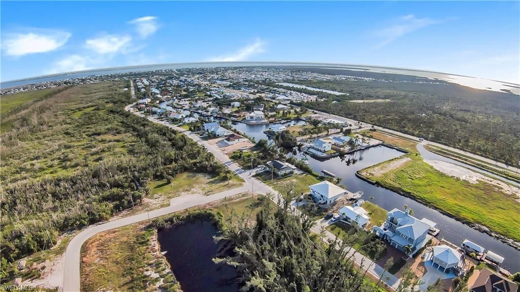 3651 Crestwell Ct, Saint James City, FL 33956 Photo