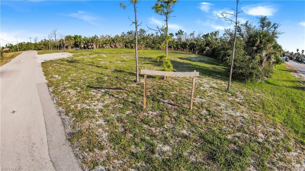 3651 Crestwell Ct, Saint James City, FL 33956 Photo