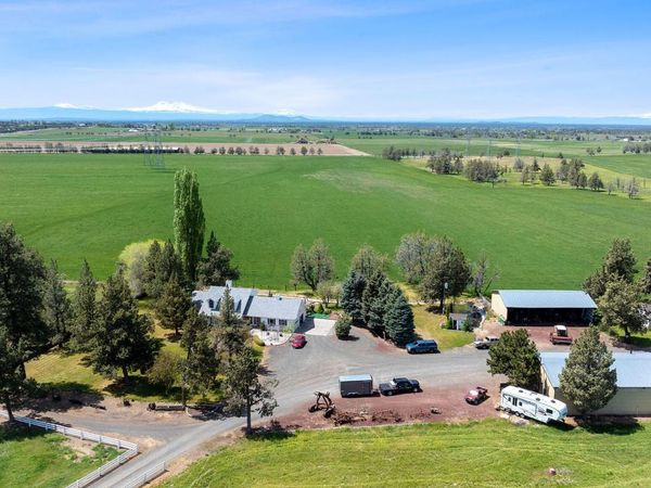 7305 SW Hwy 126, Powell Butte, OR 97753