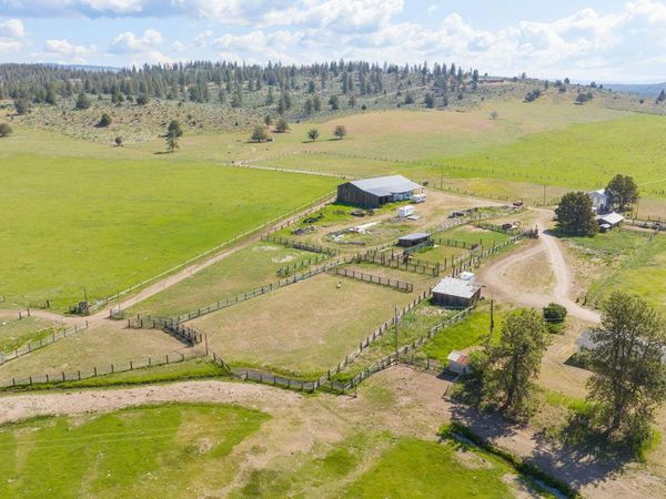 43273 Sycan Road, Beatty, OR 97621