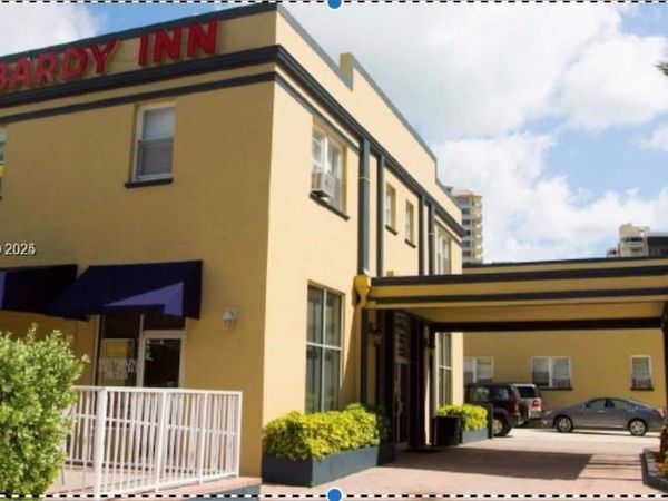 6300 Collins Ave, Unit many, Miami Beach, FL 33141