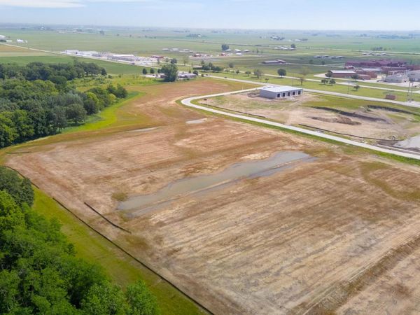 2215 Bailey Avenue, Ames, IA 50010