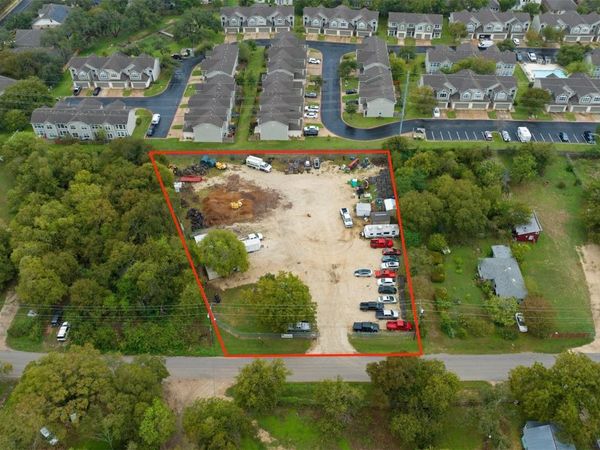 2405 Gardenia DR, Austin, TX 78727