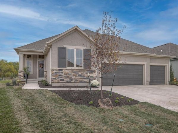 12204 W 138th Place, Overland Park, KS 66221