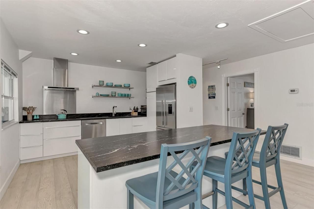 5516 Avenida Del Mare, Sarasota, FL 34242 Photo
