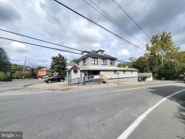 6618 DELAWARE, BANGOR, PA 18013