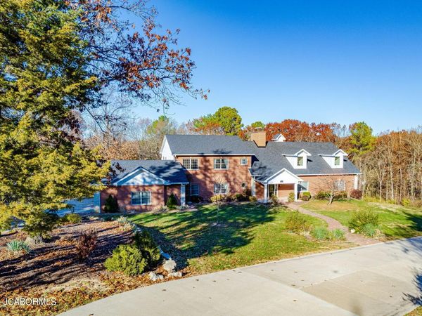 425 CEDAR CREEK COURT, Jefferson City, MO 65101