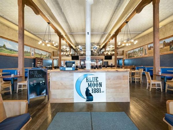 100 N Texas Street, De Leon, TX 76444