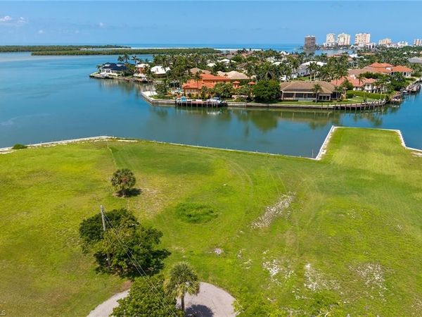 1771 Osceola CT, MARCO ISLAND, FL 34145