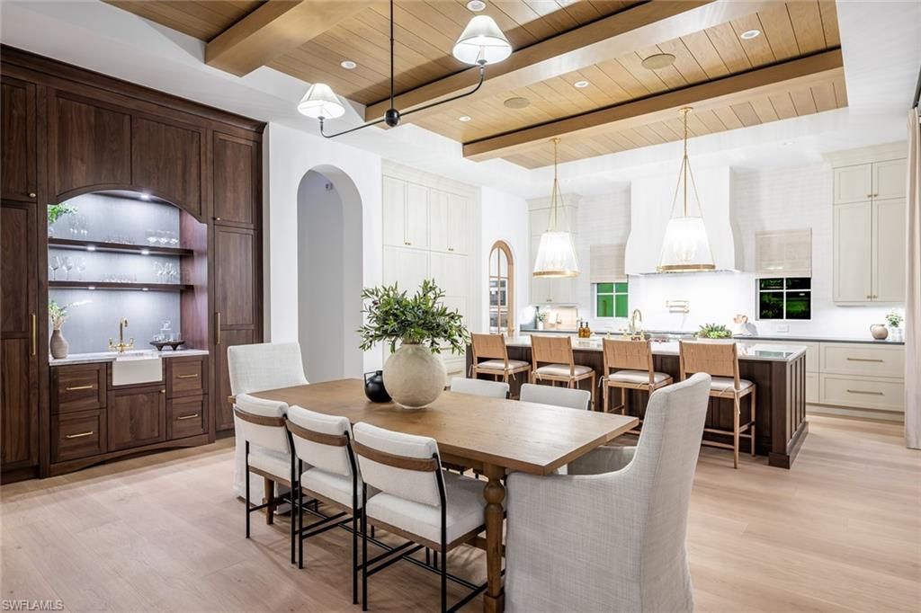 190 7th Ave N, Naples, FL 34102 Photo