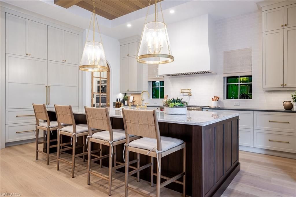 190 7th Ave N, Naples, FL 34102 Photo