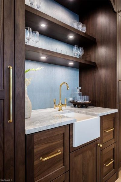 190 7th Ave N, Naples, FL 34102 Photo