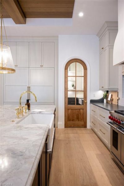 190 7th Ave N, Naples, FL 34102 Photo