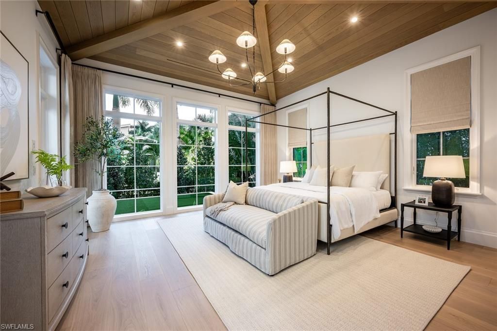 190 7th Ave N, Naples, FL 34102 Photo