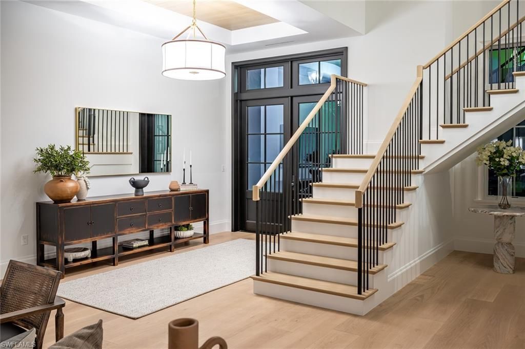 190 7th Ave N, Naples, FL 34102 Photo