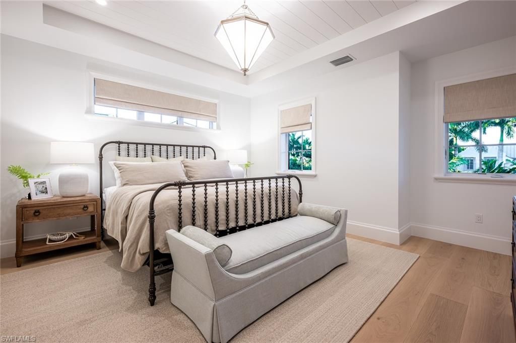 190 7th Ave N, Naples, FL 34102 Photo