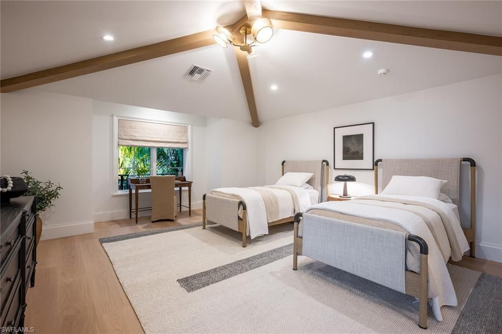 190 7th Ave N, Naples, FL 34102 Photo