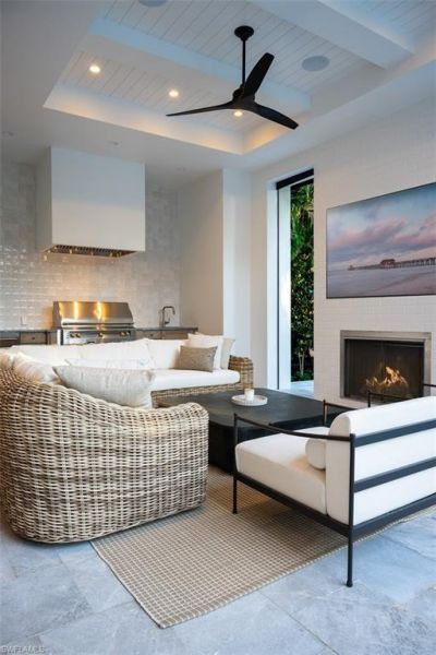 190 7th Ave N, Naples, FL 34102 Photo