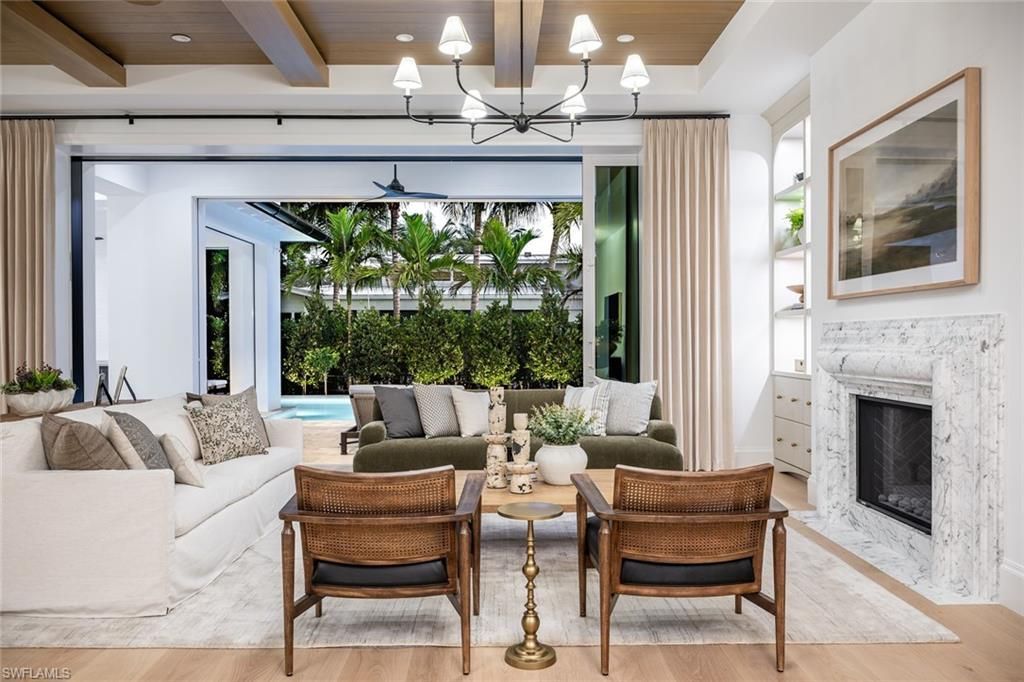 190 7th Ave N, Naples, FL 34102 Photo