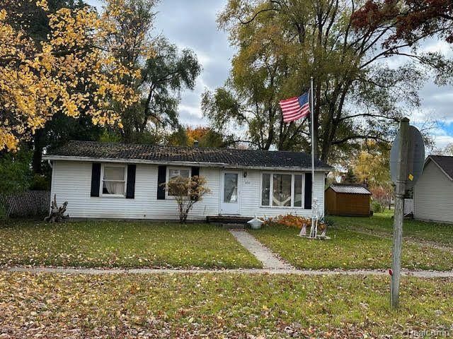 829 Brady Street, Chesaning Vlg, MI 48616 Main Photo