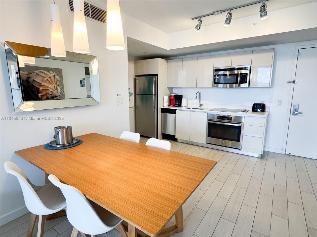 2602 E Hallandale Beach Blvd, Unit R1409, Hallandale Beach, FL 33009 Photo