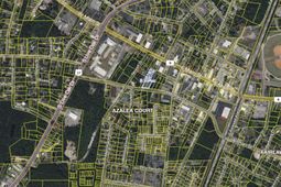 210 Heatley Street photo 4