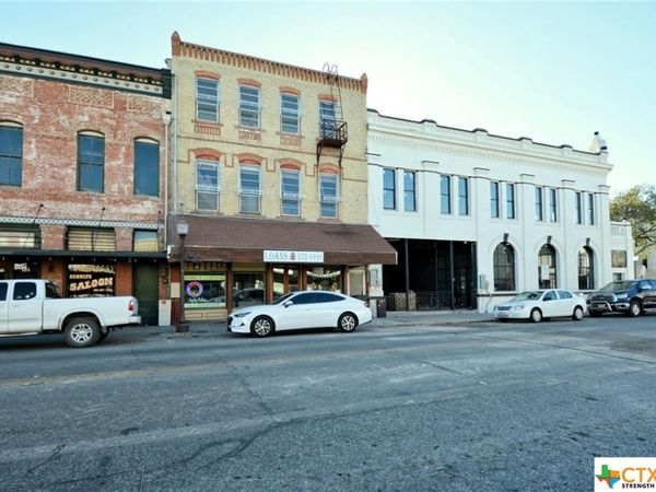 107 N Austin Street, Seguin, TX 78155