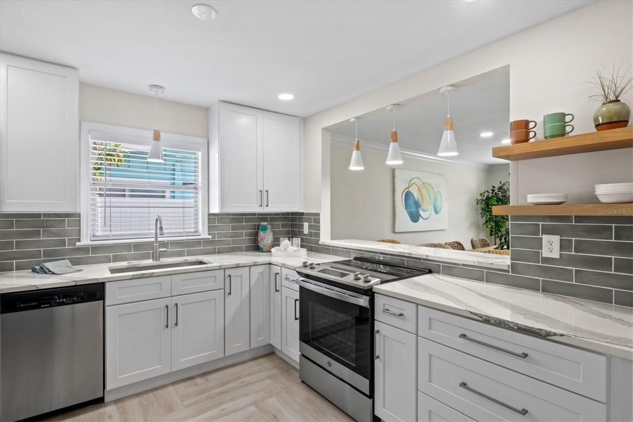 2641 Martin Street, Sarasota, FL 34237 Photo